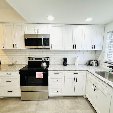 Holiday Park Apartments By Lowkl Fort Lauderdale Bagian luar foto