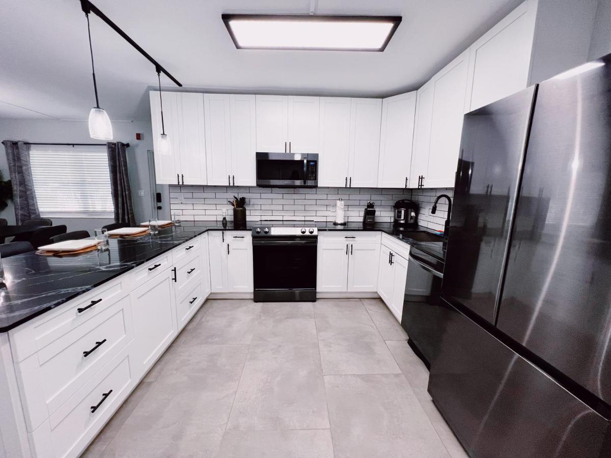 Holiday Park Apartments By Lowkl Fort Lauderdale Bagian luar foto