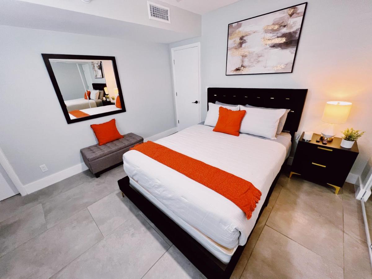 Holiday Park Apartments By Lowkl Fort Lauderdale Bagian luar foto