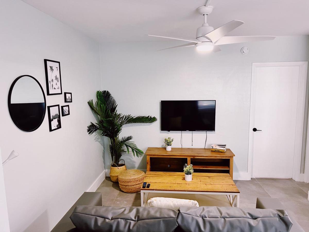 Holiday Park Apartments By Lowkl Fort Lauderdale Bagian luar foto