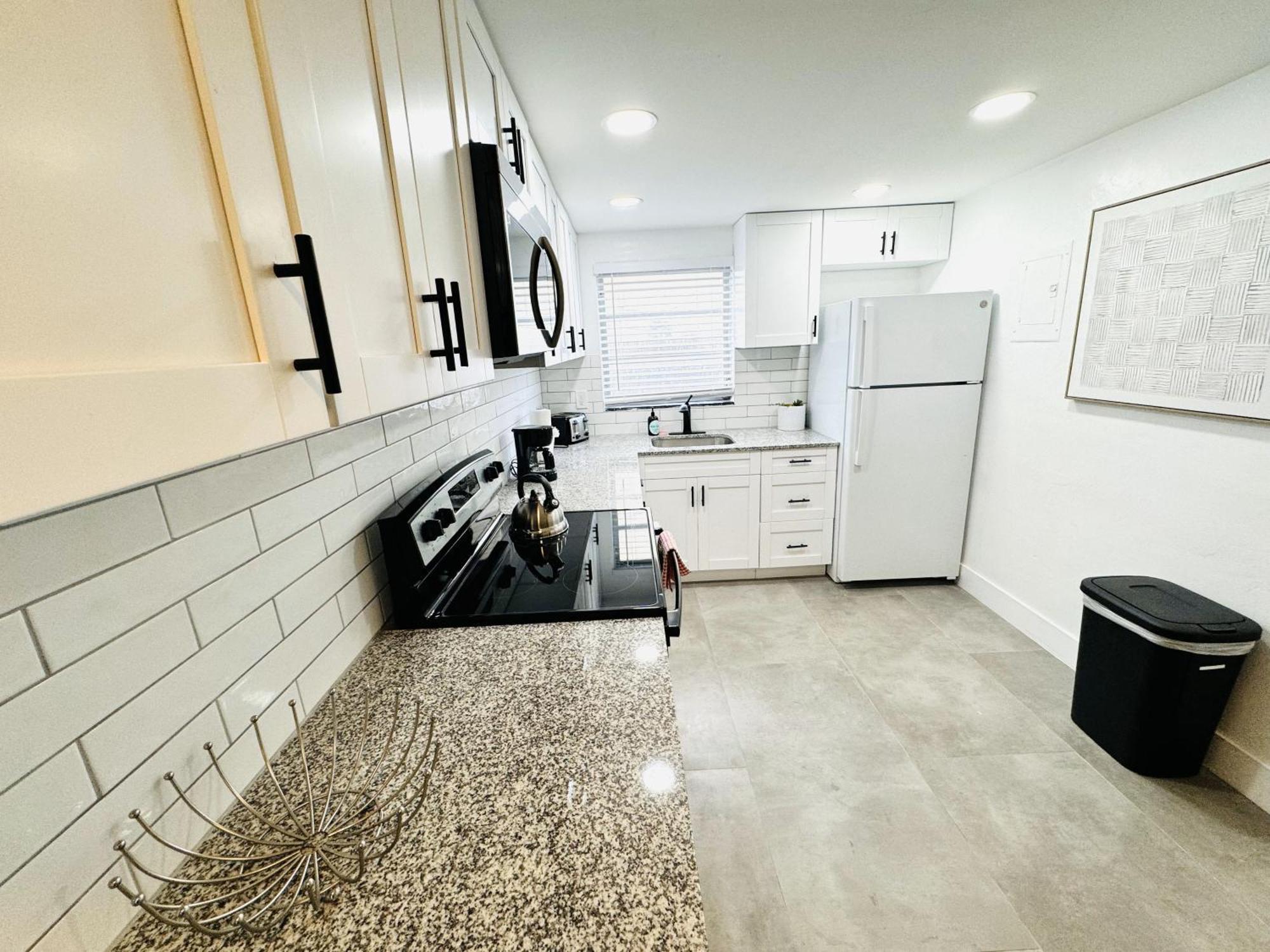 Holiday Park Apartments By Lowkl Fort Lauderdale Bagian luar foto
