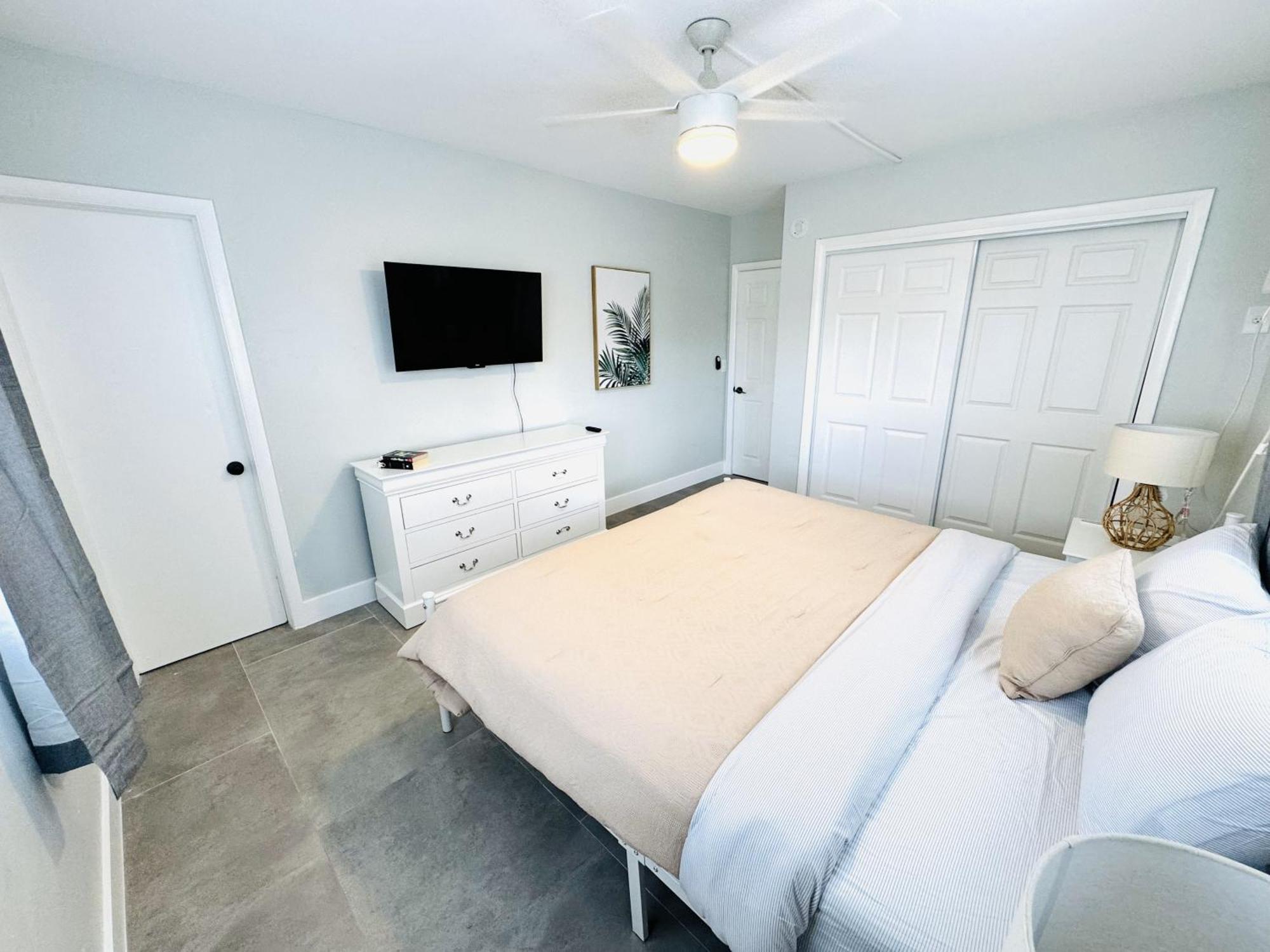 Holiday Park Apartments By Lowkl Fort Lauderdale Bagian luar foto