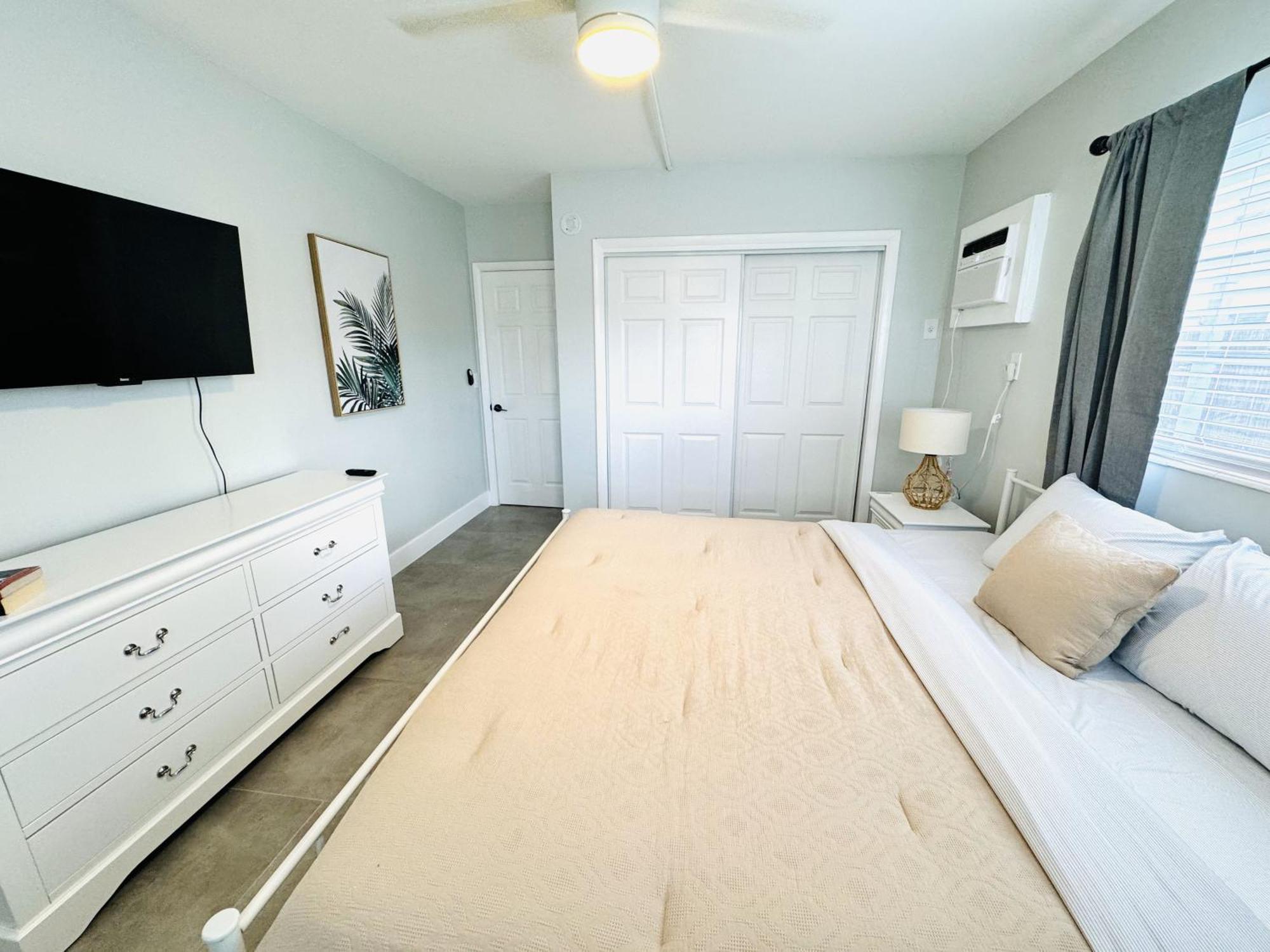 Holiday Park Apartments By Lowkl Fort Lauderdale Bagian luar foto