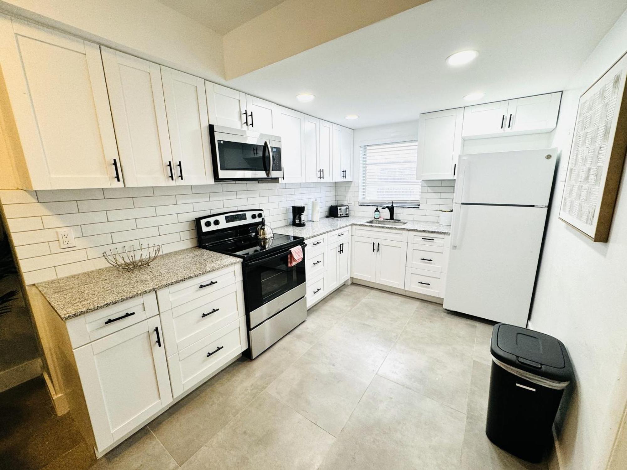 Holiday Park Apartments By Lowkl Fort Lauderdale Bagian luar foto